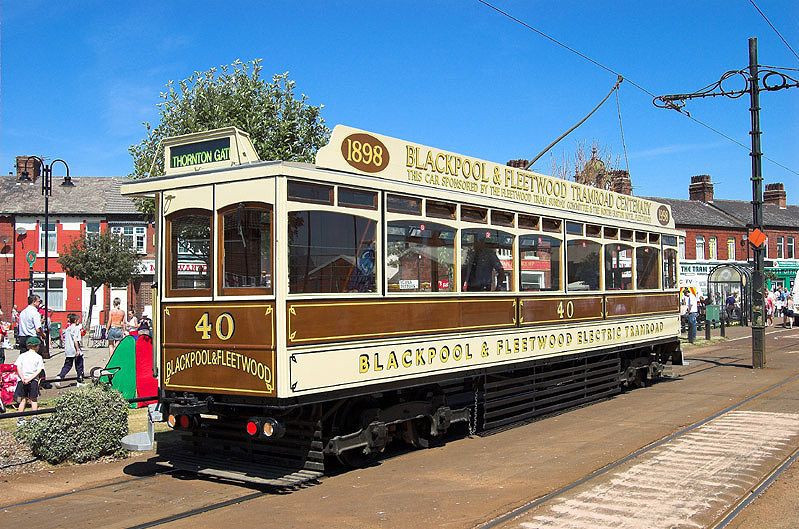 TC2  Blackpool & Fleetwood bogie saloon tram No.40........£3